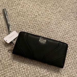 NWT GUESS wallet wristlet black